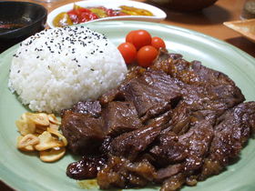 牛肉の味噌漬けステーキ (白飯必須)