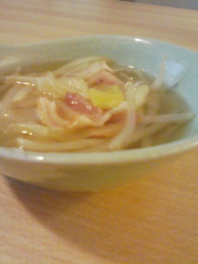 体ポカポカ♪もやしのスープ