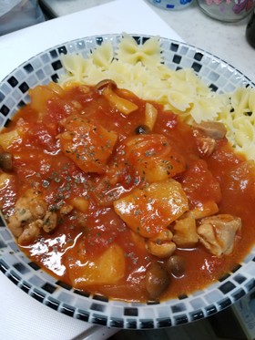 チキンとじゃがいものトマト煮