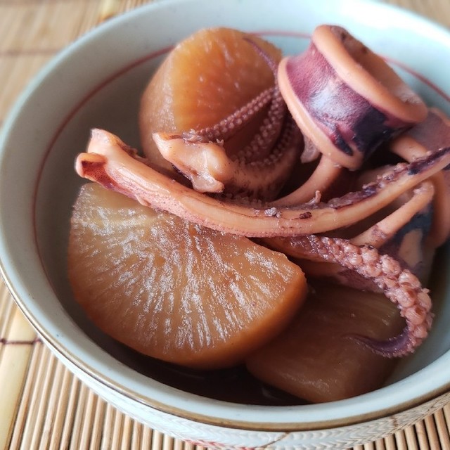染み染み 簡単美味しいイカと大根の煮物 レシピ 作り方 By Puni クックパッド 簡単おいしいみんなのレシピが374万品