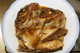 鯛のアラ煮