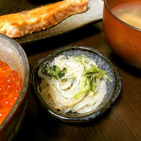 簡単!副菜、お弁当◎梅と水菜の春雨サラダ
