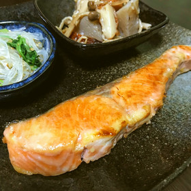 簡単!朝食、お弁当◎鮭の生姜塩バター焼き