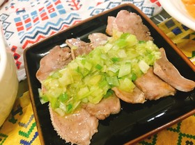 ☆絶品!おつまみ!ネギ塩ダレ豚タン☆