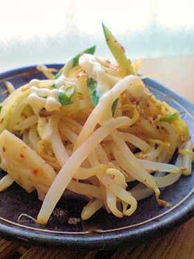 レンジで簡単♪もやしとレンコンのサラダ