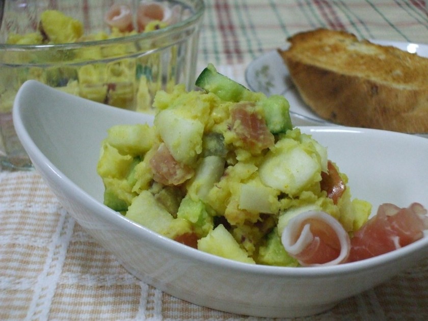 サツマイモ、ニンジン、リンゴ、赤レンズ豆のスープのレシピ