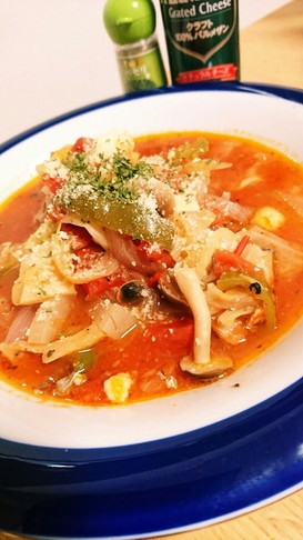 さば缶と野菜とカットトマトでスープ