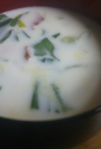 チンゲン菜のミルクスープ