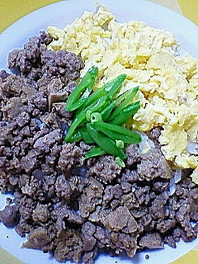 そぼろご飯