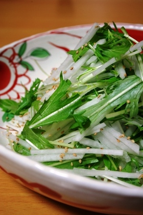 水菜と大根の梅ドレサラダ