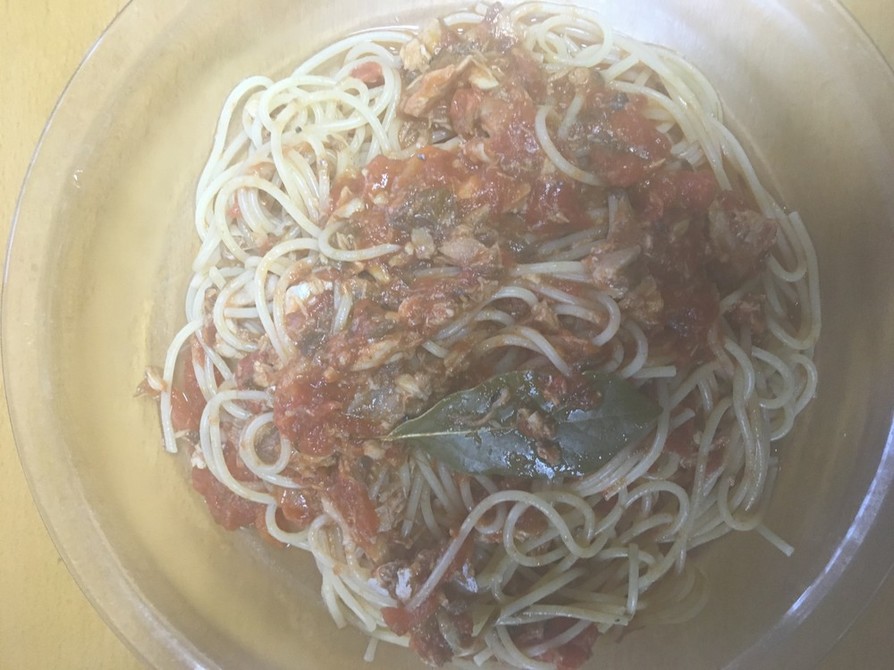 サバ、トマト缶の酸味パスタの画像