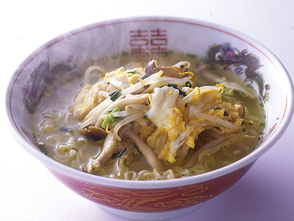 もやしとしめじの卵炒めラーメン