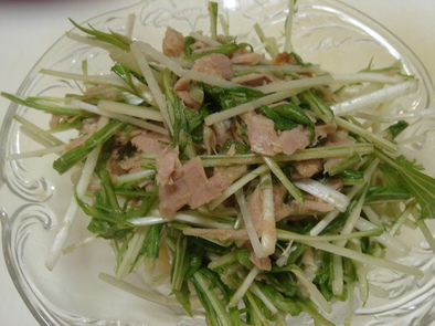 水菜とシーチキンのトムヤムサラダ(手抜きの写真