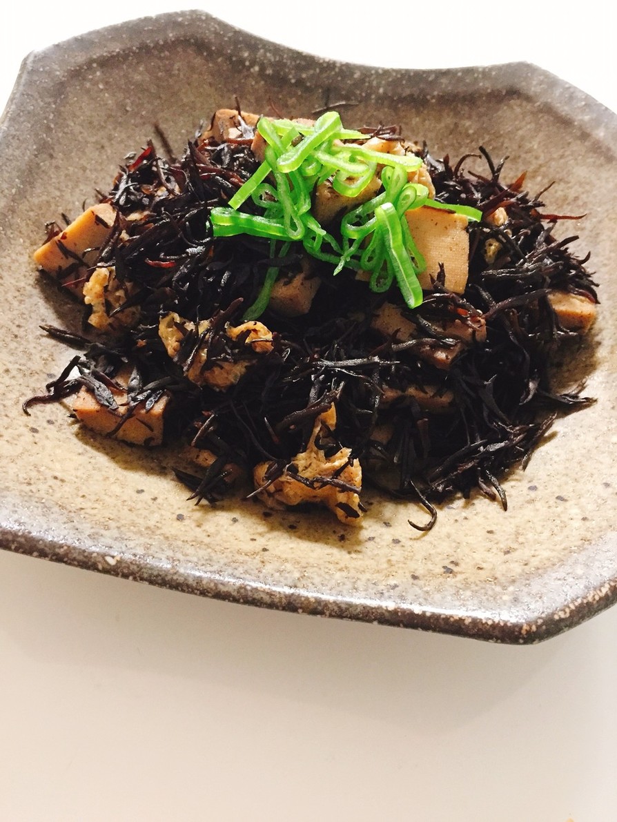 お弁当に♬ ひじきと高野豆腐の炒め煮の画像