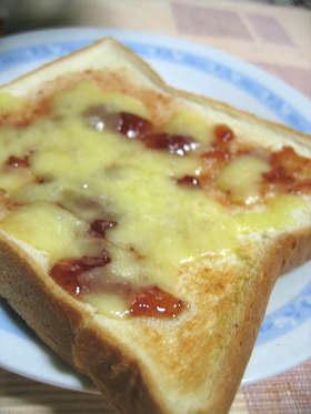 キ・モ・チ♡　チーズケーキ味のトーストの画像