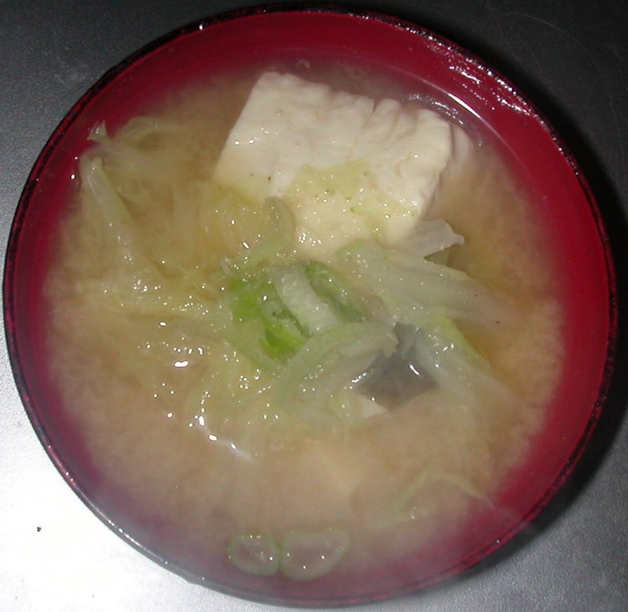 白菜＆豆腐の味噌汁の画像