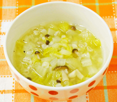 【簡単】白菜と押麦のスープの写真