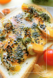 南瓜×チェダー Hotな胡麻マヨトーストの写真