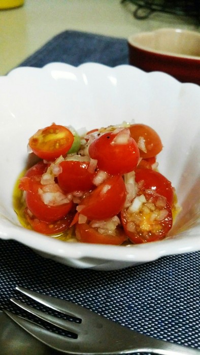プチトマトのサラダの写真