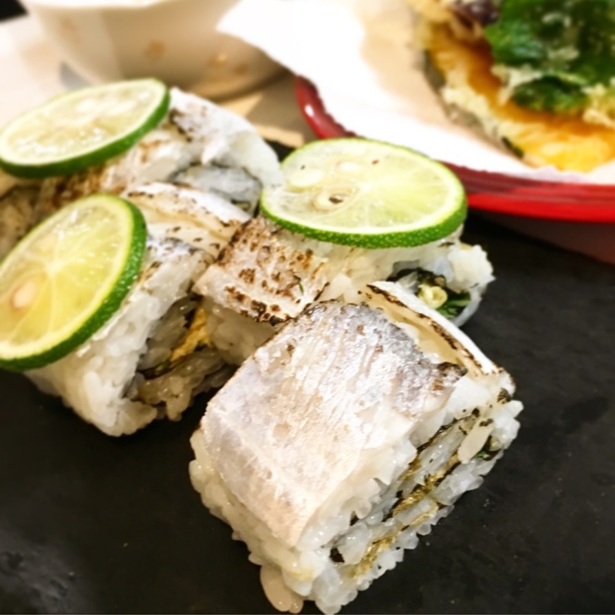 太刀魚の炙り巻き寿司の画像