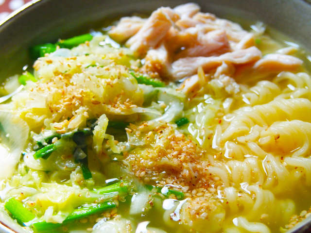 サッポロ一番塩らーめんで野菜のせとろみ麺 レシピ 作り方 By 太田