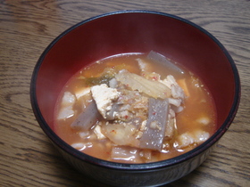 簡単キムチチゲ汁
