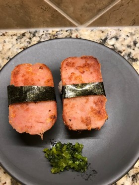 スパムむすび ガーリック風味