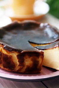 バスクの黒いチーズケーキ