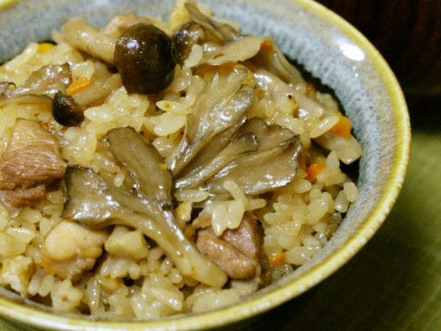 コクうま きのこと鶏の炊き込みご飯 レシピ 作り方 By Xxxtakezoxxx クックパッド