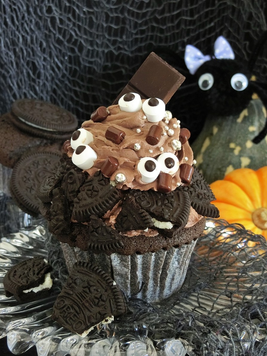 簡単ハロウィン★目玉のチョコカップケーキの画像