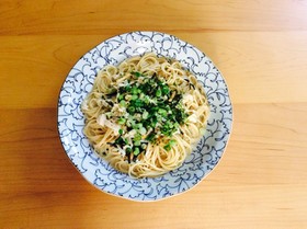 お茶漬けの素で*ツナの豆乳パスタ