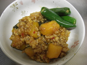 かぼちゃとひき肉のピリ辛煮