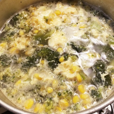 粉末中華スープと冷凍野菜のスープ