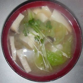 キャベツ&エリンギ&豆腐の味噌汁