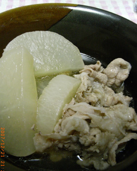 素朴ですがまいう。豚肉と大根の煮物♪