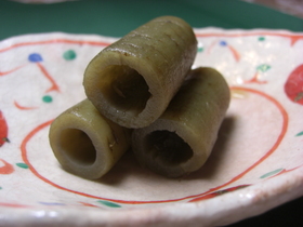 おせちに見通しの良い筒ごぼう