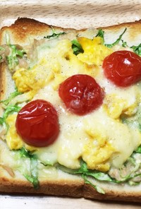 朝ご飯に♡ツナと卵のチーズトースト