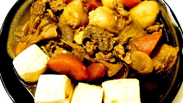 時短簡単肉じゃが 男性好みのすき焼き風 レシピ 作り方 By Rariko クックパッド