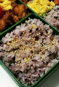お弁当に黒米入りご飯(炊飯器タイマー)