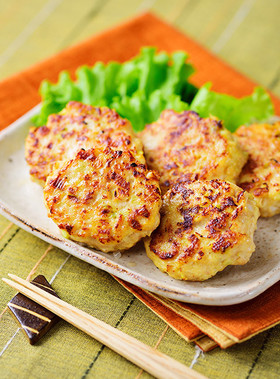 味付けは液みそで!簡単つくね