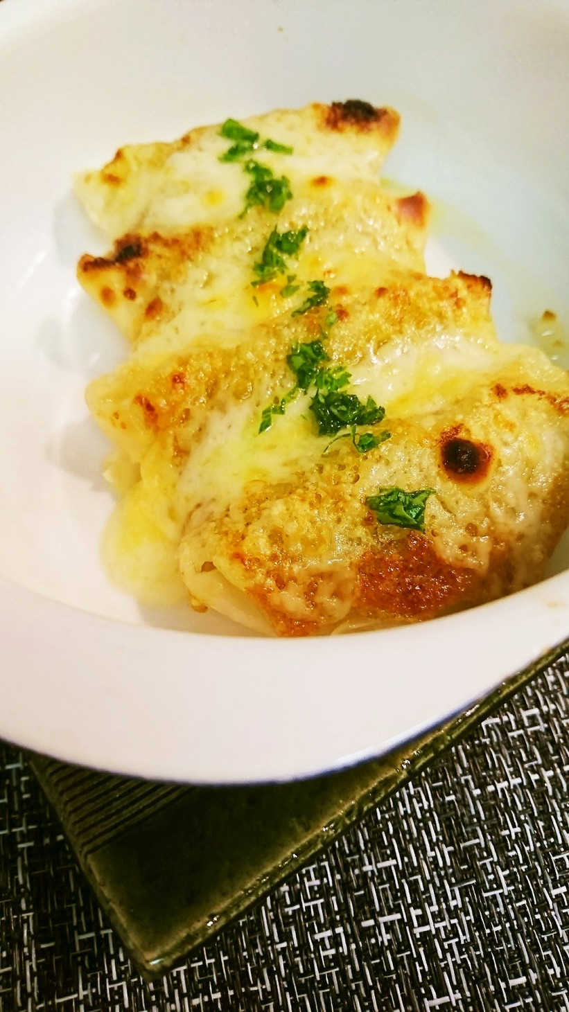 冷凍餃子のカレーチーズ焼きの画像