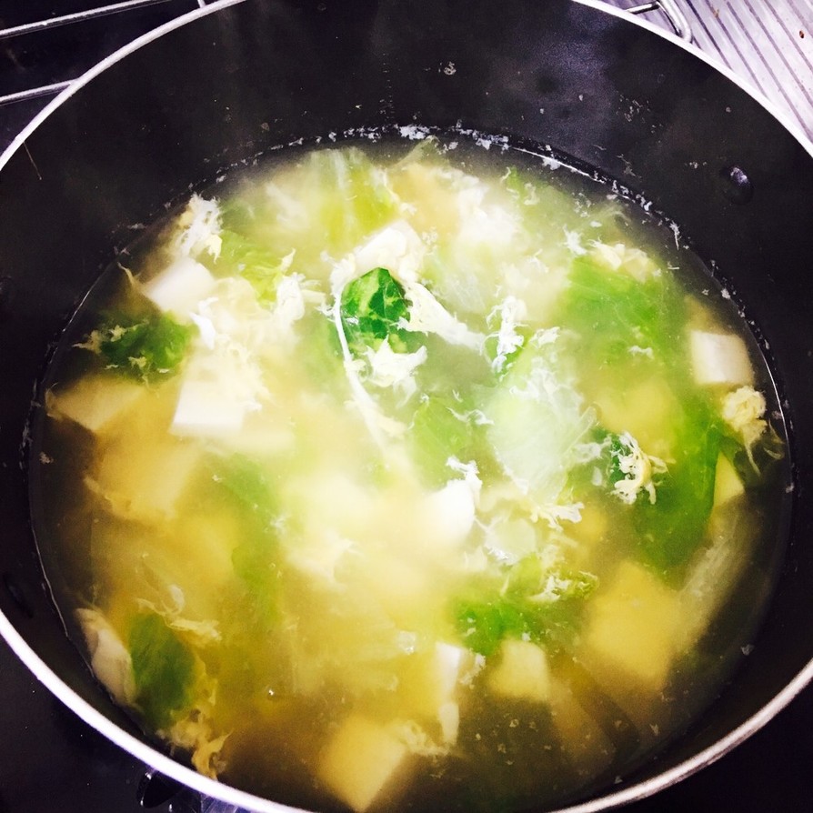 夜食にオススメ 豆腐レタススープの画像