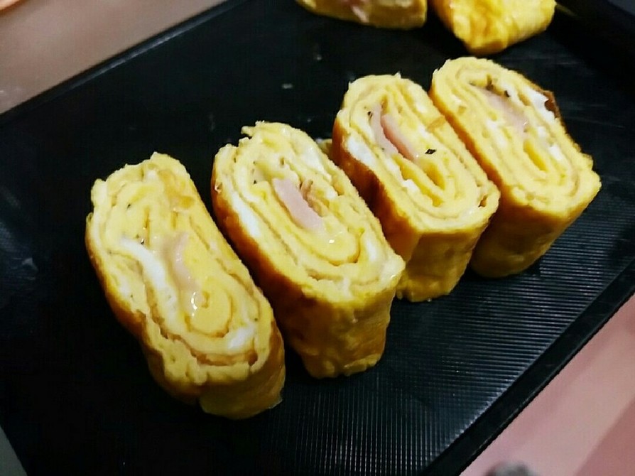 ベーコンとチーズの玉子焼き♡の画像