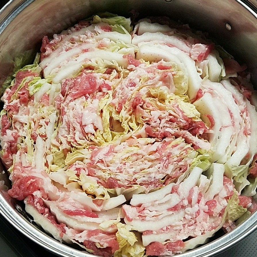 【簡単】白菜と豚バラのミルフィーユ鍋の画像