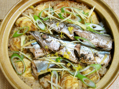 秋刀魚と栗　秋の味覚ご飯の写真