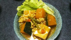 南瓜と厚揚げのとろ~り鶏そぼろあんかけ