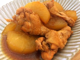 簡単♪大根と手羽元の煮物*作り置きにも