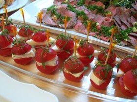 パーティーにぴったり!トマトのカプレーゼ
