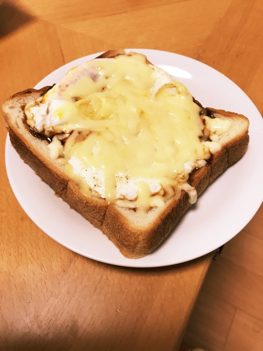 超簡単！ズボラ！目玉焼き照りチーズパンの画像