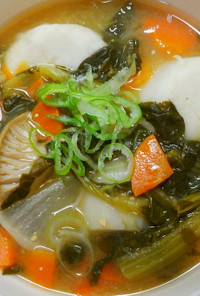 温か具沢山♡小松菜と根菜 里芋のお味噌汁